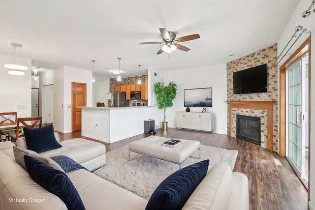 612 Bear Claw Way, Middleton, WI 53562