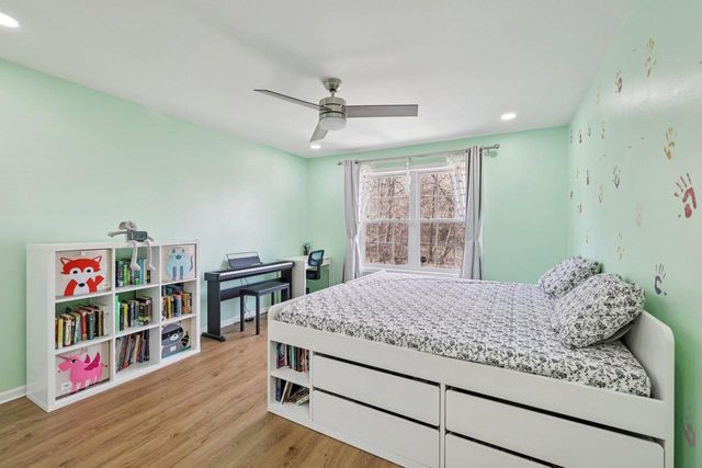 612 Bear Claw Way, Middleton, WI 53562