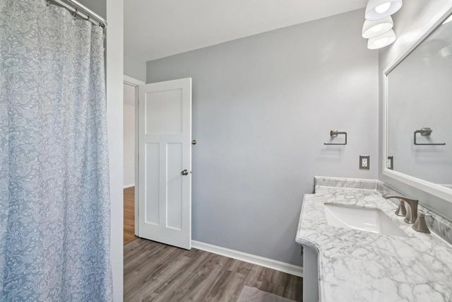 612 Bear Claw Way, Middleton, WI 53562