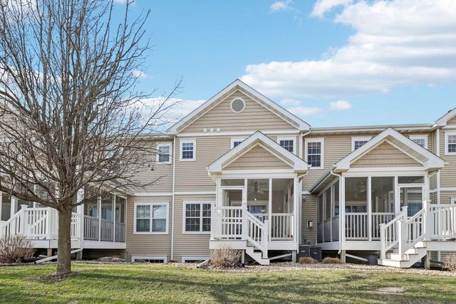 612 Bear Claw Way, Middleton, WI 53562