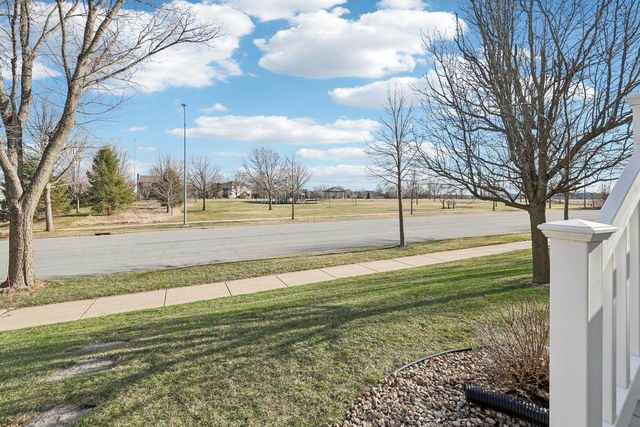 612 Bear Claw Way, Middleton, WI 53562