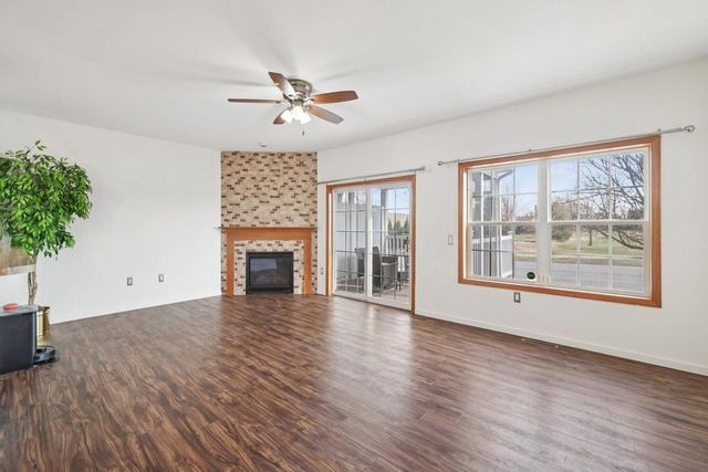 612 Bear Claw Way, Middleton, WI 53562