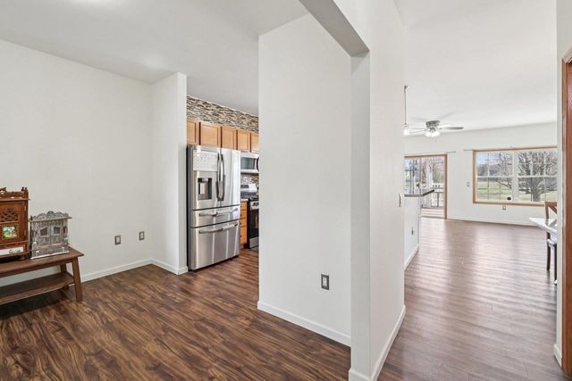 612 Bear Claw Way, Middleton, WI 53562