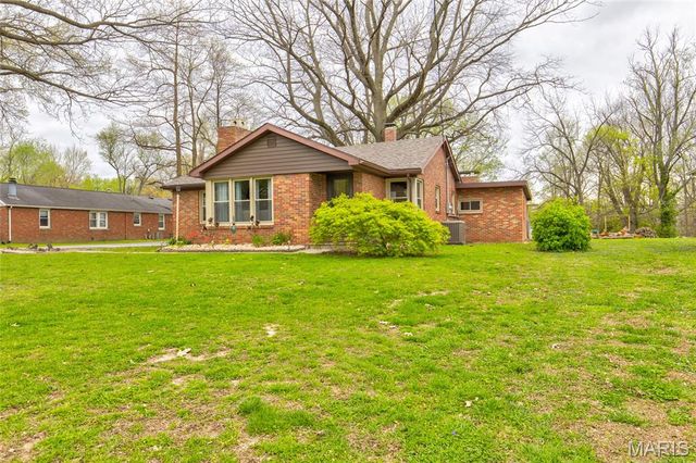 87 Bert Avenue, East Alton, IL 62024