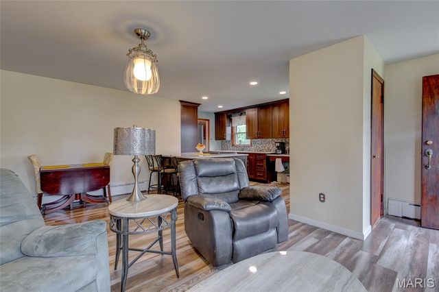 87 Bert Avenue, East Alton, IL 62024