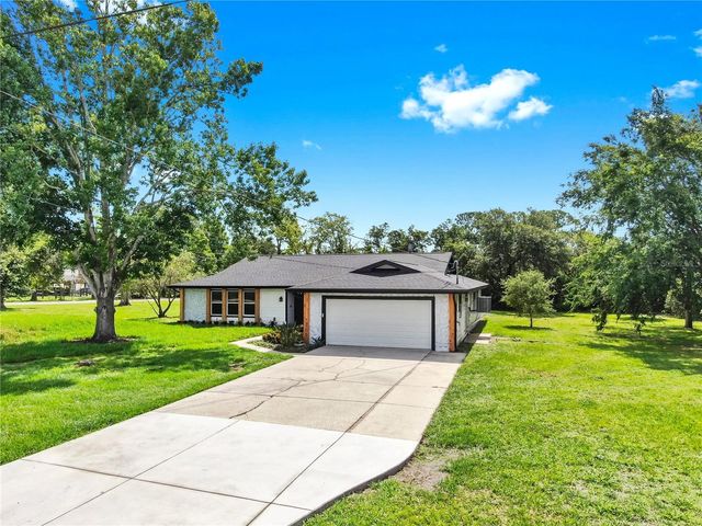 9903 SADDLE ROAD, Tampa, FL 33626
