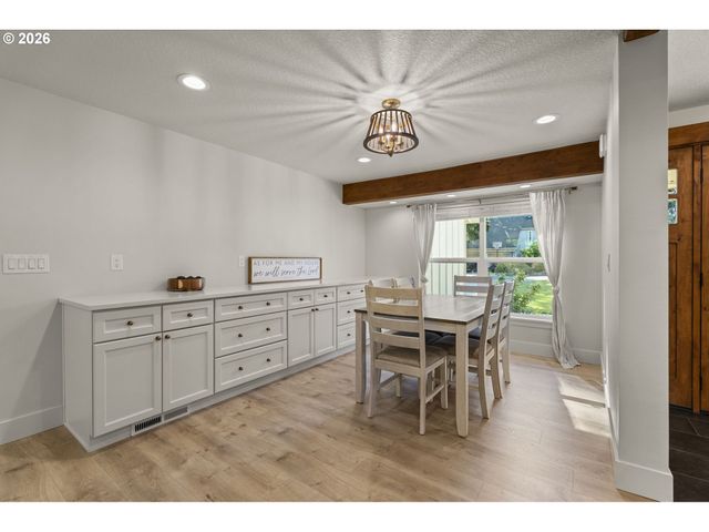 6510 Nw CHERRY St, Vancouver, WA 98663