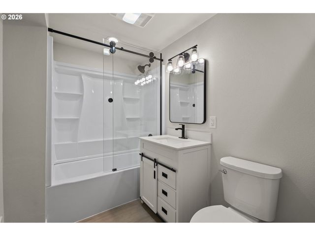 6510 Nw CHERRY St, Vancouver, WA 98663