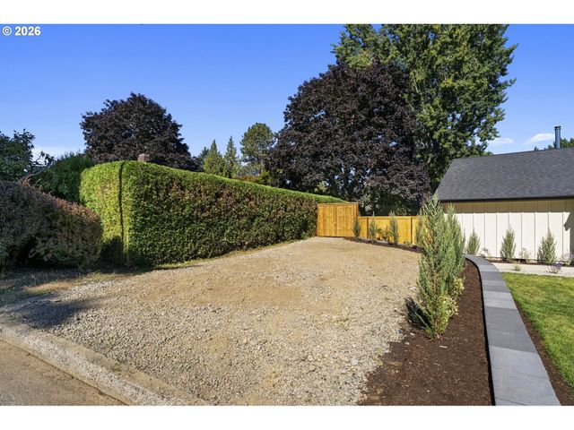 6510 Nw CHERRY St, Vancouver, WA 98663