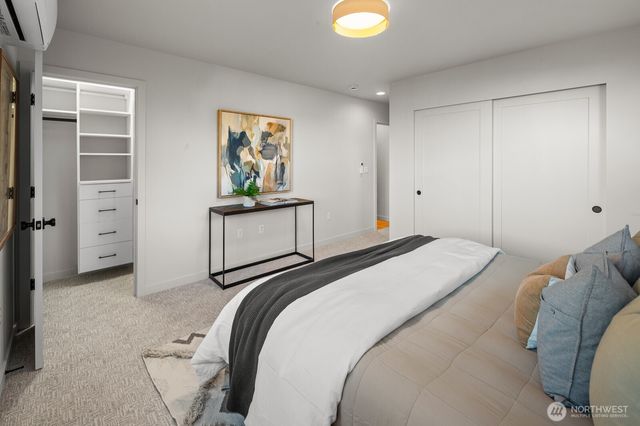 2509 N 42nd Street, Seattle, WA 98103