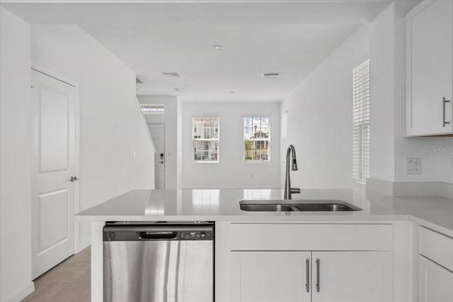 6338 FAIRMONT LANE, Palmetto, FL 34221