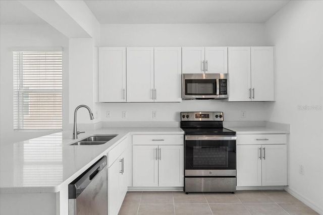 6338 FAIRMONT LANE, Palmetto, FL 34221