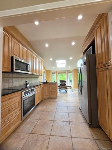 177 Forest Drive, Jericho, NY 11753