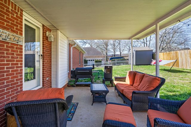 223 Richmond Dr, Smyrna, TN 37167