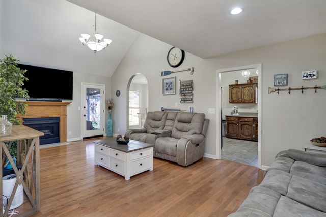 223 Richmond Dr, Smyrna, TN 37167