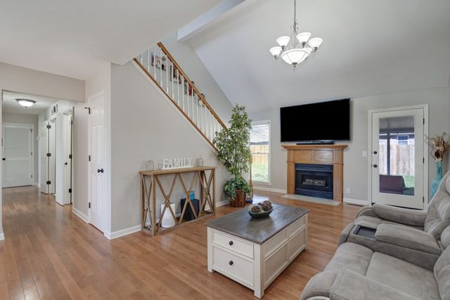 223 Richmond Dr, Smyrna, TN 37167