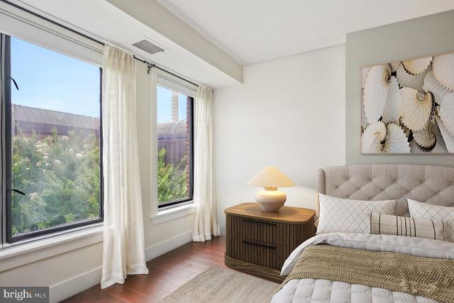 1080 WISCONSIN AVE NW #3002, Washington, DC 20007