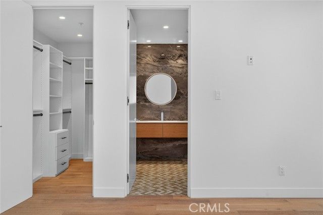 1253 N Sweetzer 3, West Hollywood, CA 90069