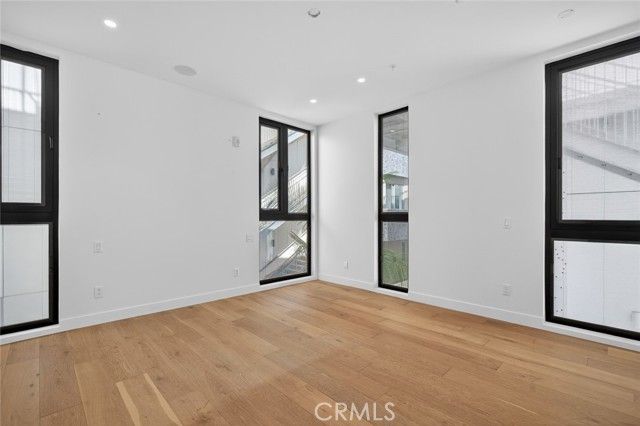 1253 N Sweetzer 3, West Hollywood, CA 90069