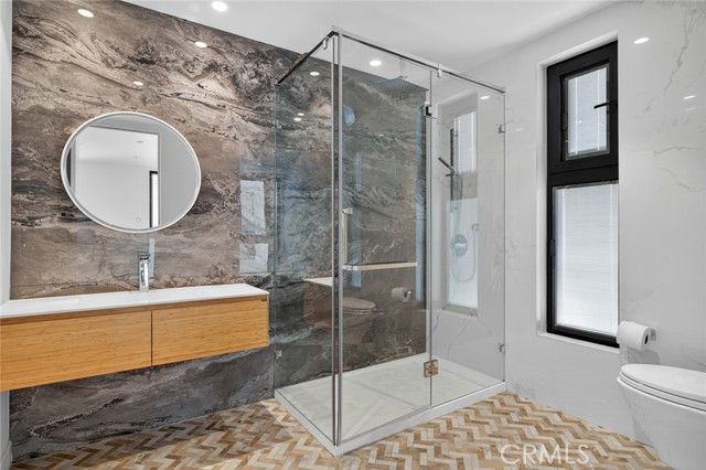 1253 N Sweetzer 3, West Hollywood, CA 90069