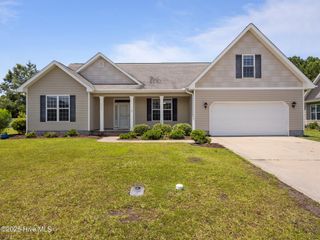 3523 White Drive, Morehead City, NC 28557