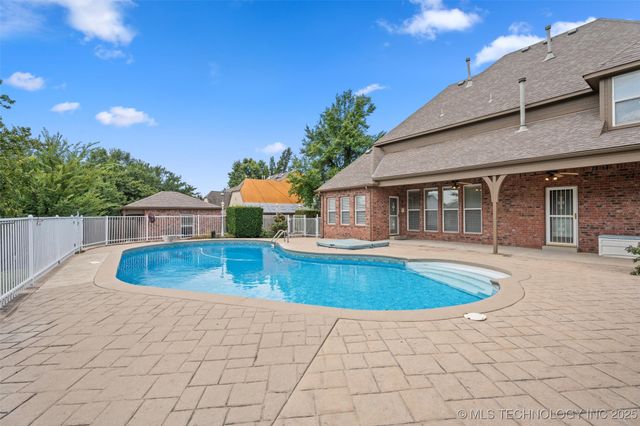 9311 N 139th East Avenue, Owasso, OK 74055