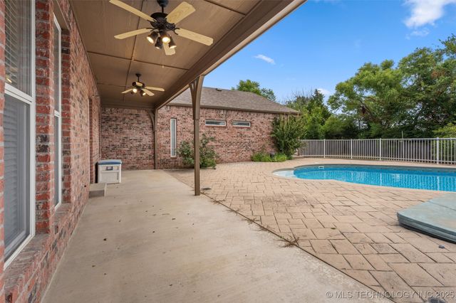 9311 N 139th East Avenue, Owasso, OK 74055