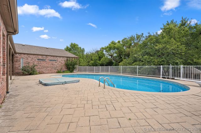 9311 N 139th East Avenue, Owasso, OK 74055