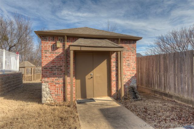 9311 N 139th East Avenue, Owasso, OK 74055