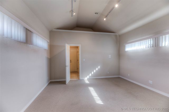 9311 N 139th East Avenue, Owasso, OK 74055