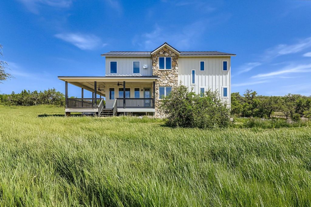 980 Sycamore Creek DR, Dripping Springs, TX 78620