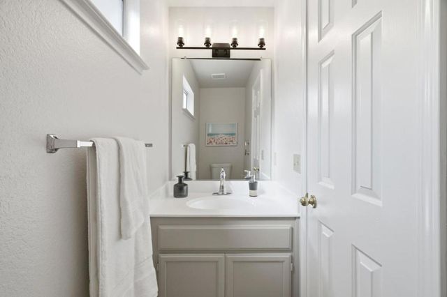 1045 Summershore Court, San Jose, CA 95122