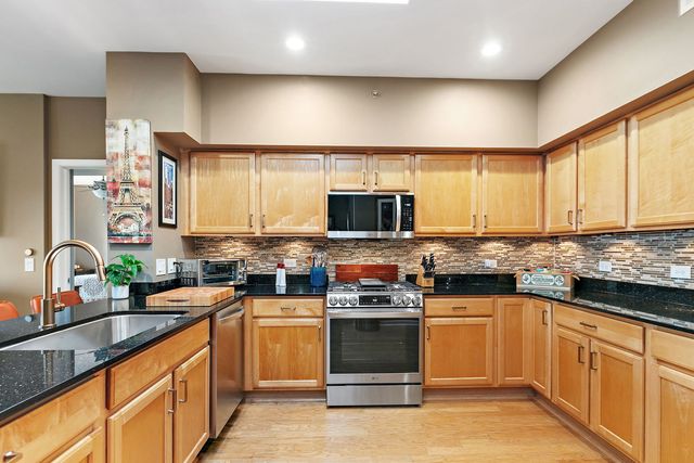104 N Plum Grove Road 504, Palatine, IL 60067