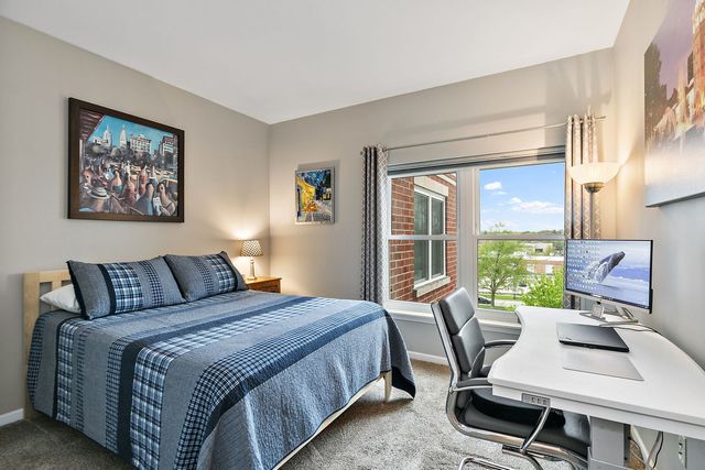 104 N Plum Grove Road 504, Palatine, IL 60067