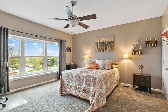 104 N Plum Grove Road 504, Palatine, IL 60067