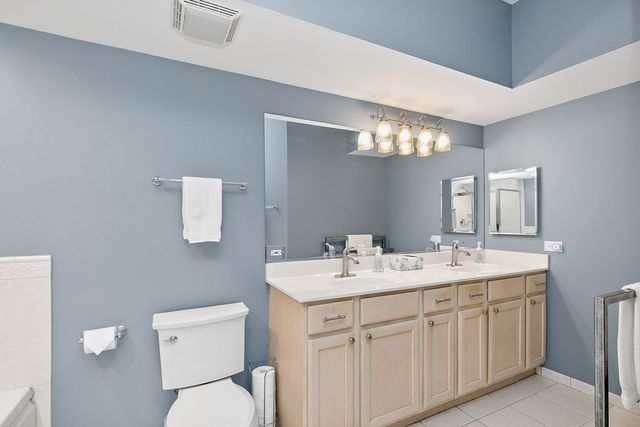 104 N Plum Grove Road 504, Palatine, IL 60067