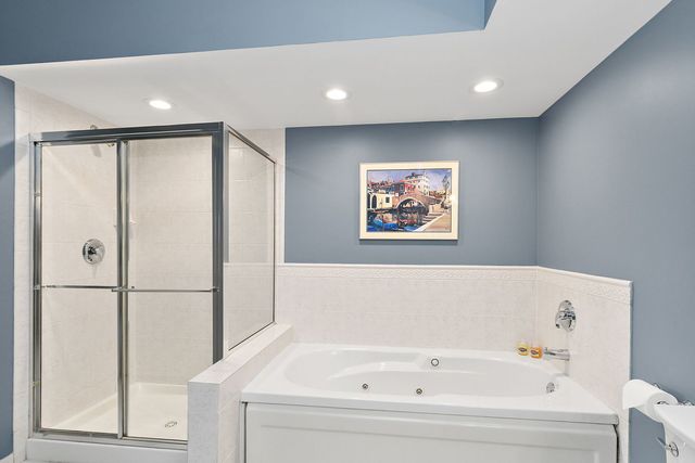 104 N Plum Grove Road 504, Palatine, IL 60067