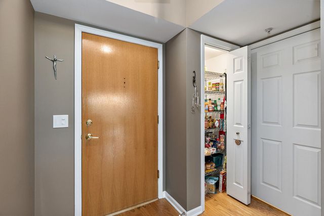 104 N Plum Grove Road 504, Palatine, IL 60067