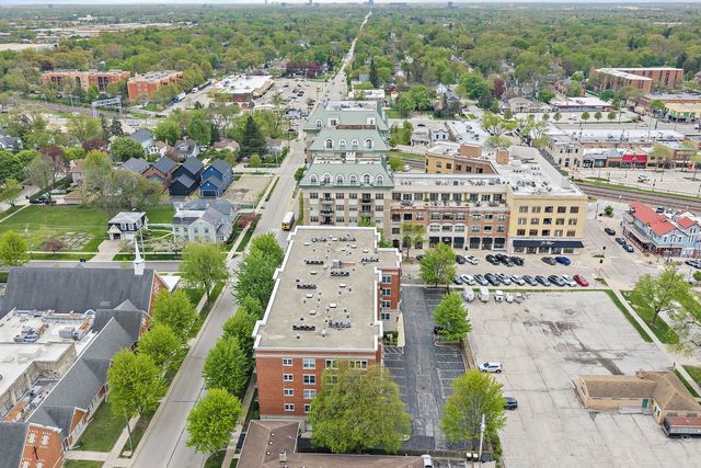 104 N Plum Grove Road 504, Palatine, IL 60067