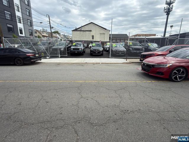 14 Bloomfield, Paterson, NJ 07503