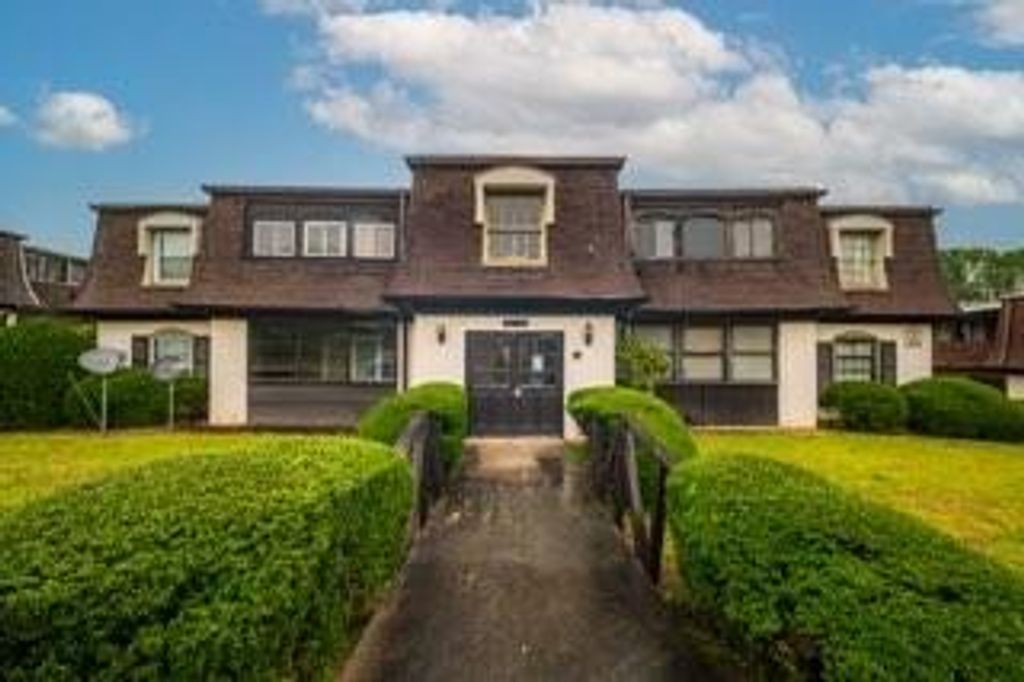 153 Rue Fontaine, Lithonia, GA 30038