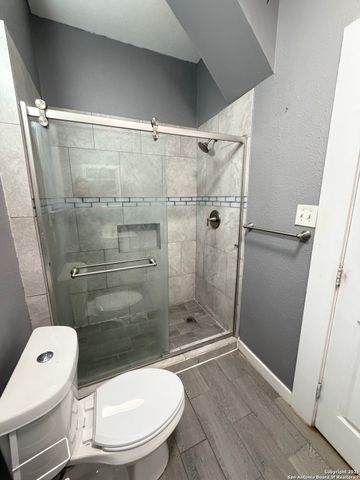 702 Patton, San Antonio, TX 78237