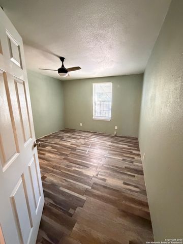 702 Patton, San Antonio, TX 78237