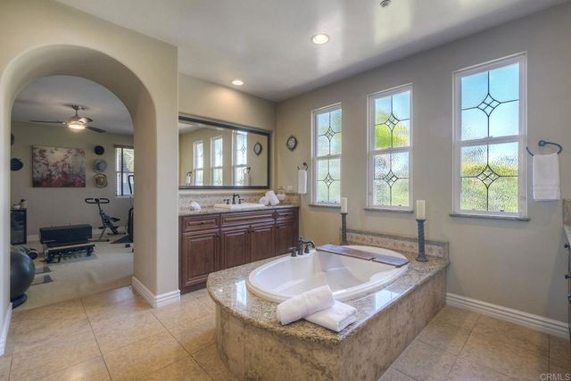 14567 Arroyo Hondo, San Diego, CA 92127