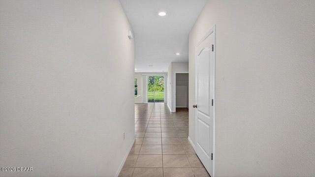 28 Bella Lago Circle, Port Orange, FL 32129