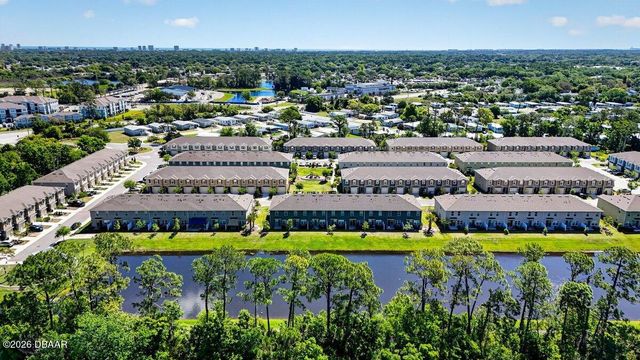 28 Bella Lago Circle, Port Orange, FL 32129