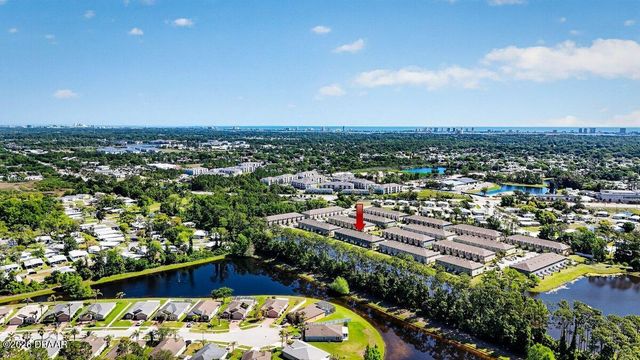 28 Bella Lago Circle, Port Orange, FL 32129