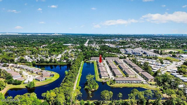 28 Bella Lago Circle, Port Orange, FL 32129