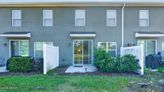 28 Bella Lago Circle, Port Orange, FL 32129