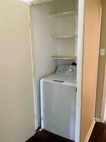 407 N Avenue J, Clifton, TX 76634